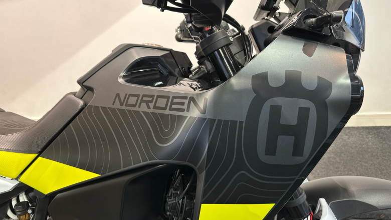 Husqvarna Norden 901 (24MY)